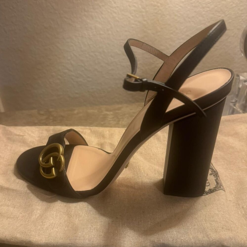 Authentic Gucci Black Leather Block Heel Sandals - Size 41 1/2